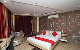 Hotol O River Bay Resort
